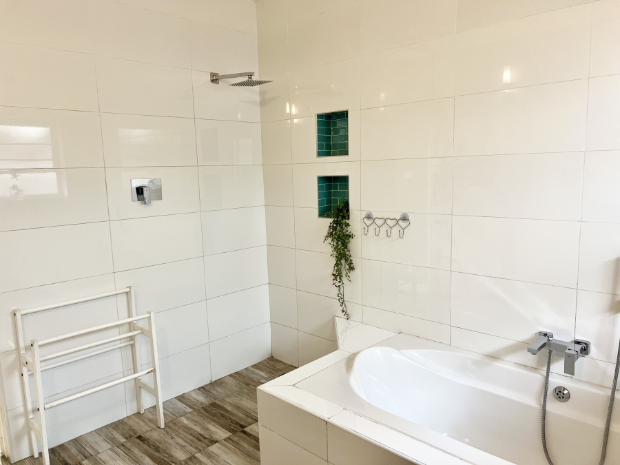 4 Bedroom Property for Sale in Churchill Estate Western Cape